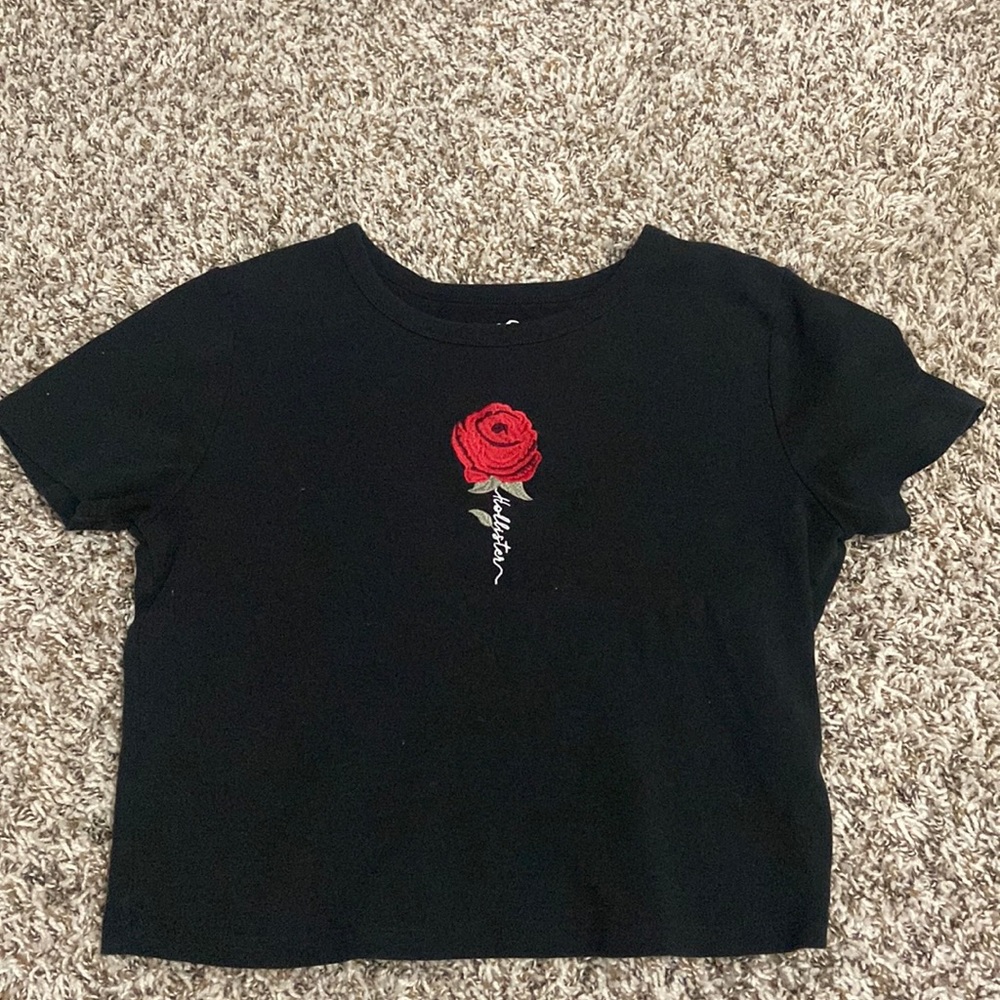 Rose hollister baby tee